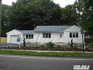 1st image of 834 Hawkins Ave