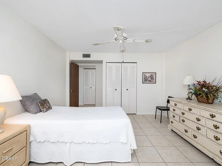 1415 Ocean Shore Blvd #M110 — Photo 11