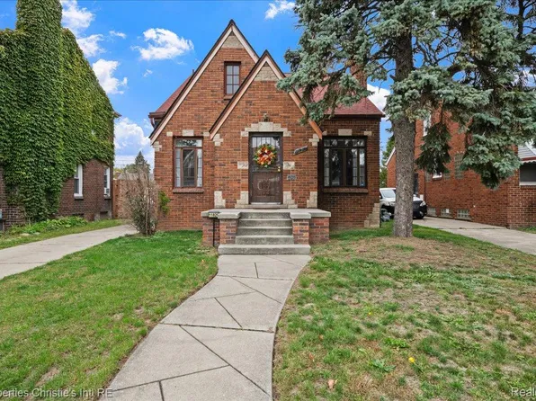 11829 Engleside St, Detroit, MI 48205