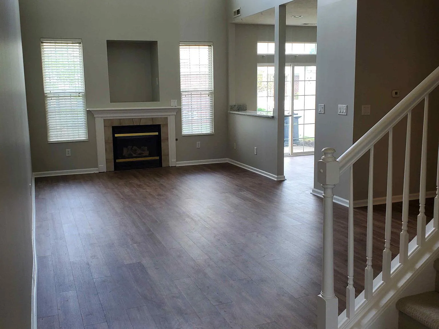 2 bed, 2.5 bath, 1479 sqft, $1,950 — Photo 3