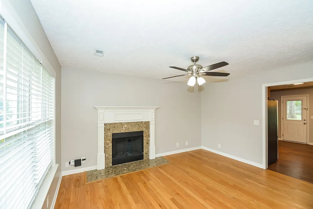 4 bed, 2.5 bath, 1520 sqft, $2,095 — Photo 4