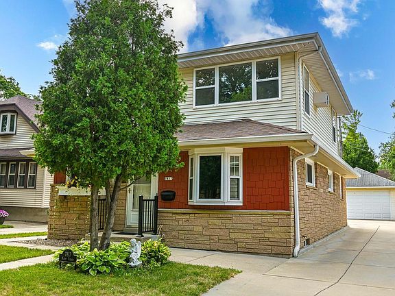 3rd image of 7817 W Mt. Vernon AVENUE