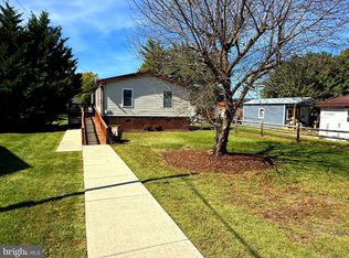 216 Maple Ave, Moorefield, WV 26836