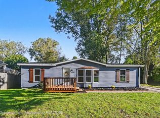 4232 Balmoral Dr, Lansing, MI 48911