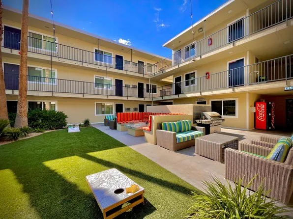 Park Avenue Apartments, 711 E Carson Ave APT 249, Las Vegas, NV 89101