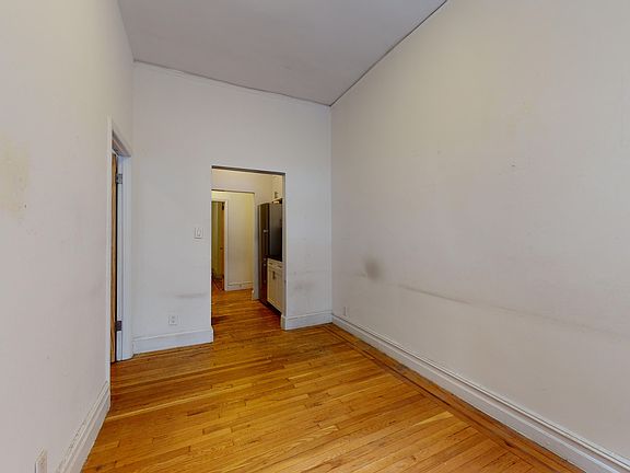 5th image of 230 E 87th St APT 1A