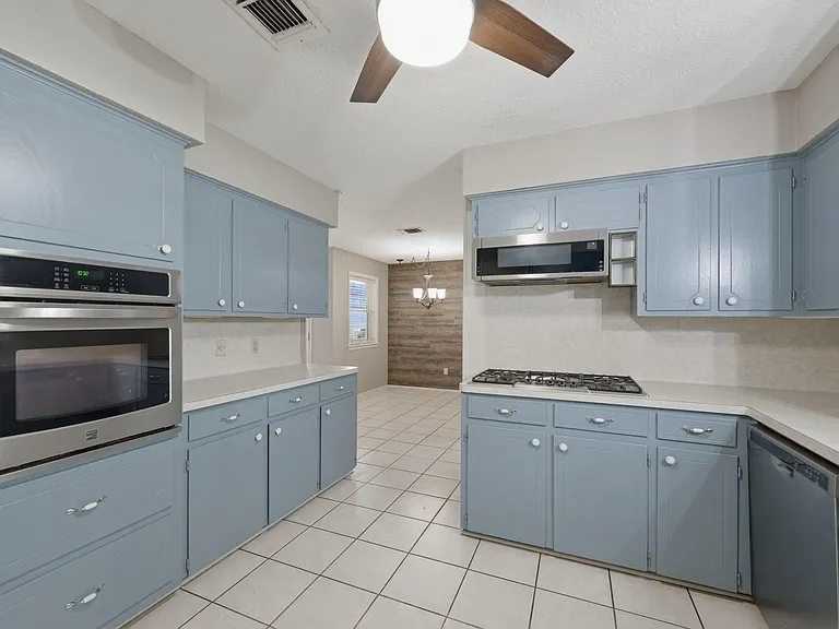 2607 Brom Bones Blvd — Photo 26