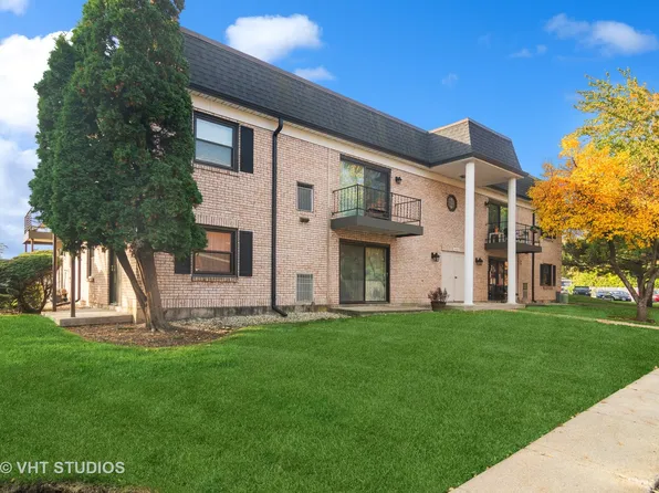 3305 Kirchoff Rd APT 1A, Rolling Meadows, IL 60008