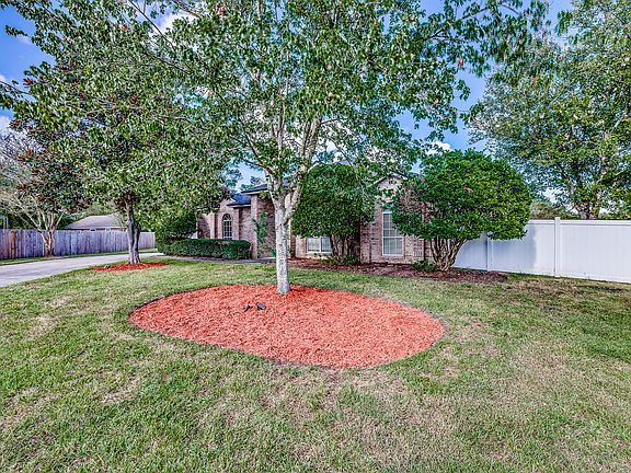 2nd image of 13137 Wildflower Pl E