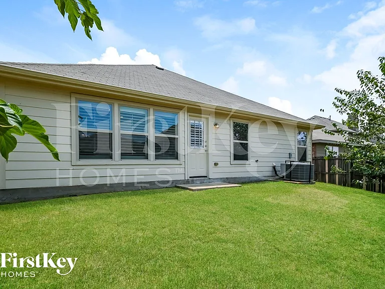6049 Horn Cap Dr — Photo 15