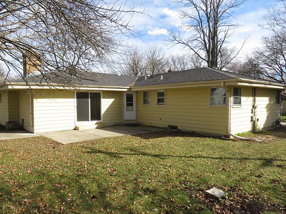 2nd image of 2205 N 118th St