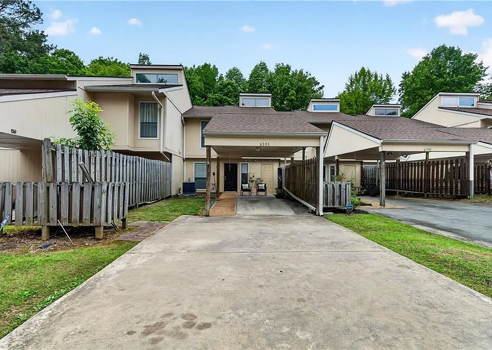 6393 Hawthorne Ter