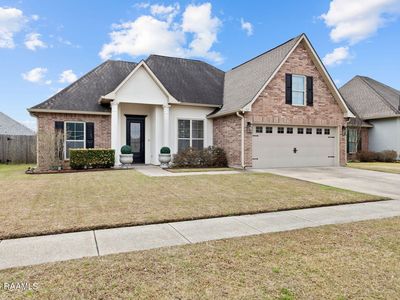107 Woodhaven Rd, Youngsville, LA, 70592