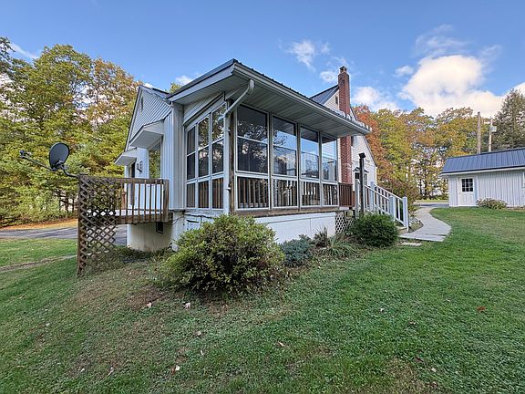 4th image of 3948 Piney Dam Rd