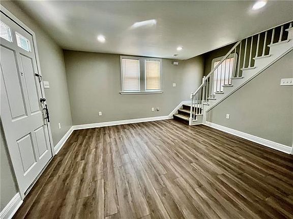 2nd image of 1134 Franklin Ave
