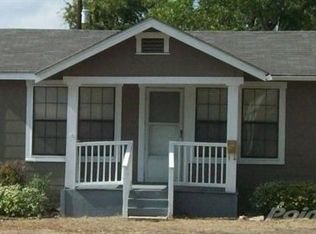 3050 W Ashby Pl, San Antonio, TX 78228