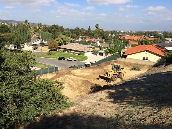 5th image of 2647 Deanne Drive