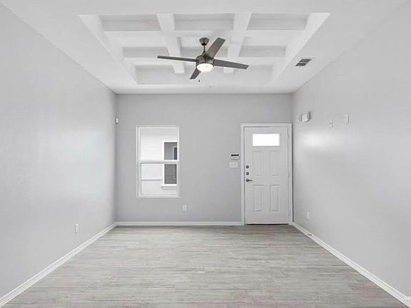 3rd image of 404 S Retama Ln #3
