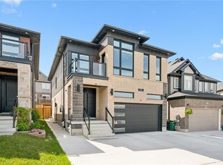 552 Nathalie Cres, Kitchener, ON N2E 0C9