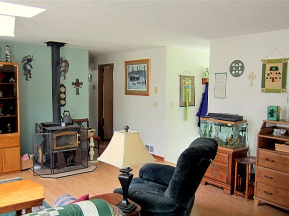 4th image of 1020 Howard St