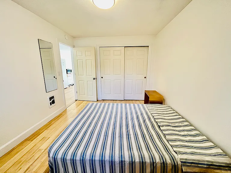 100 Kerr Pkwy #36 — Photo 9