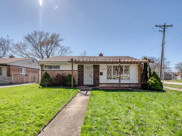 17902 Oakwood Ave, Lansing, IL 60438