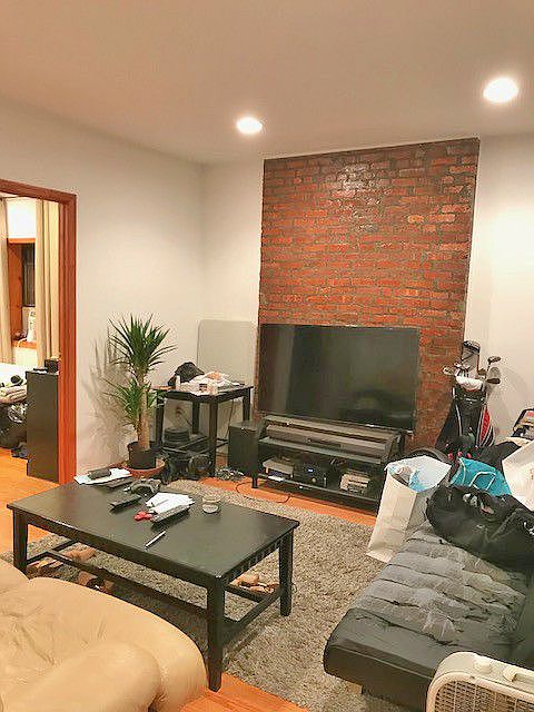1st image of 540 E 14th St #1
