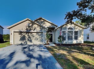 6912 Crown Lake Dr, Gibsonton, FL 33534