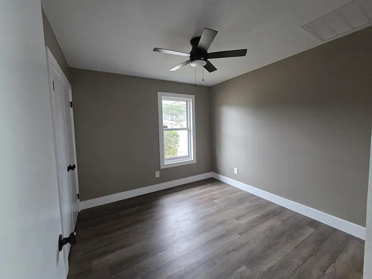 1502 N 26th St — Photo 13