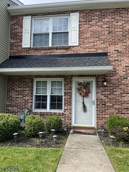 2 bed, 1.5 bath, $3,000 — Photo 2