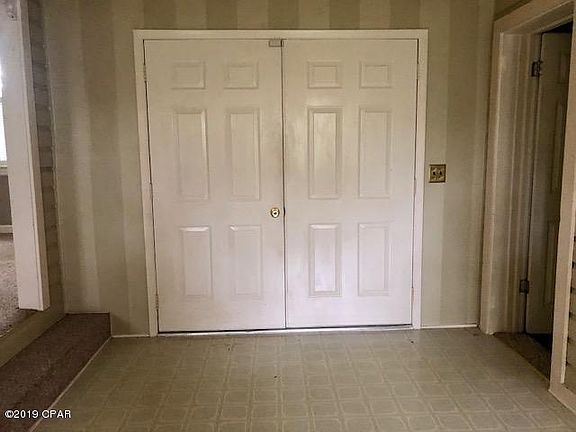 3rd image of 5381 Cooper St