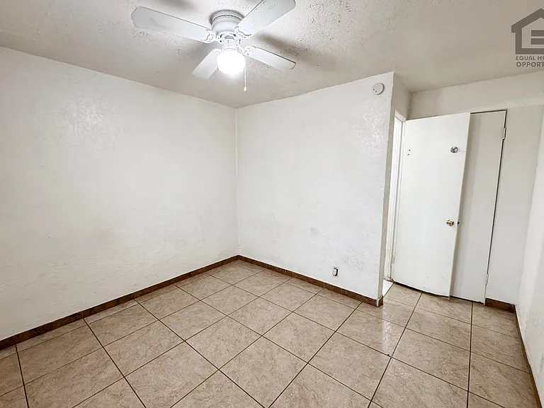 3601 W Melvin St — Photo 36