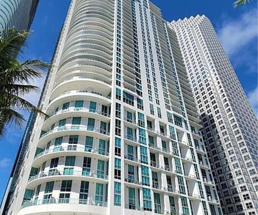 2nd image of 300 S Biscayne Blvd #T-3516