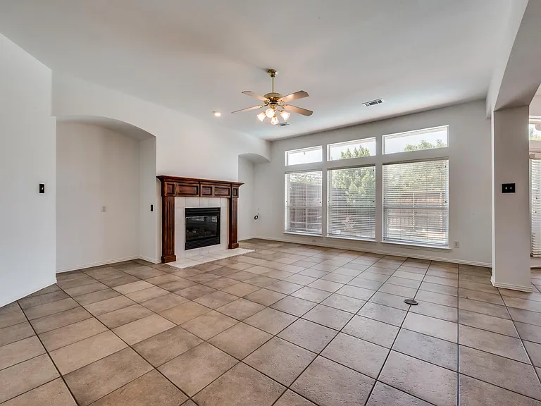 3105 Mill Ridge Dr — Photo 5
