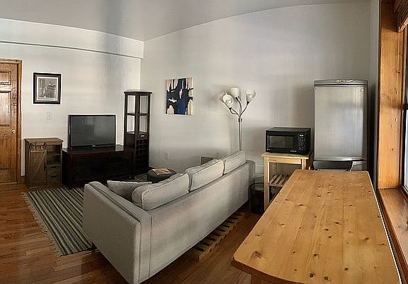 2nd image of 6 E 97th St #1F