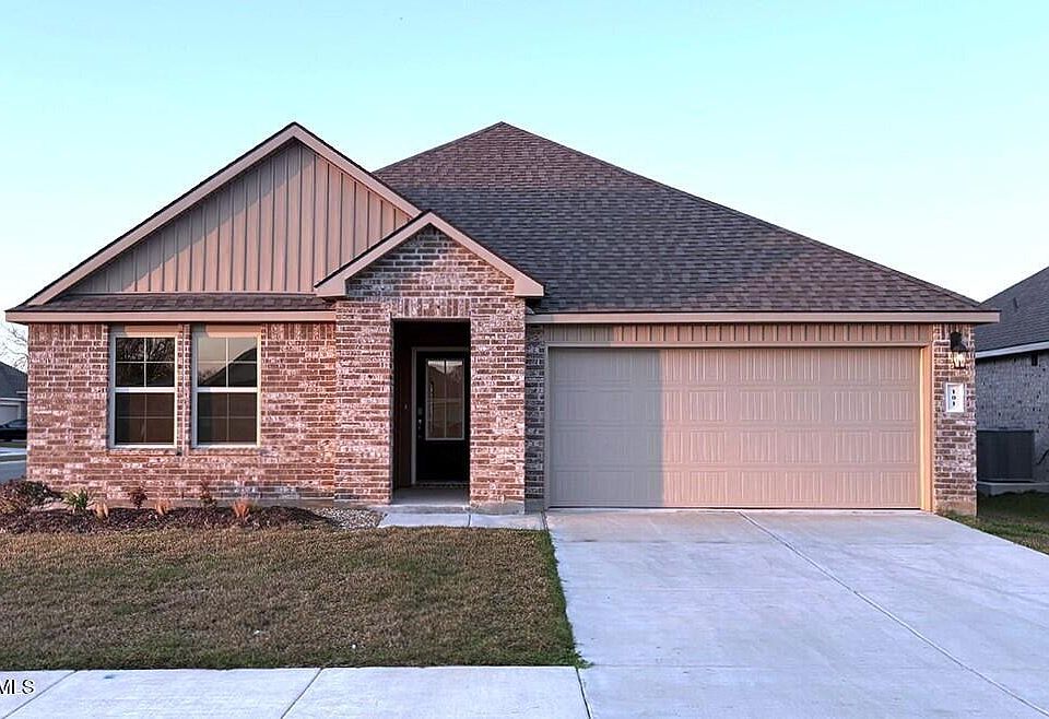 1st image of 101 Bur Oak Dr