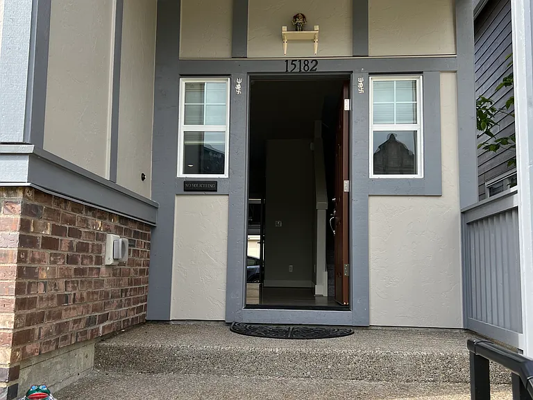 15182 NW Evelyn St — Photo 2