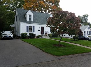 18 Bowers St, Manchester, CT 06042