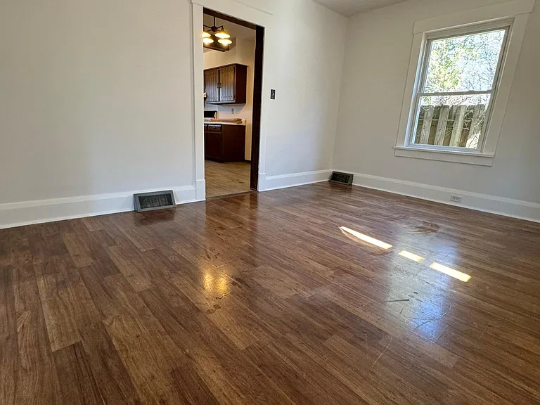 816 2nd St SE — Photo 7