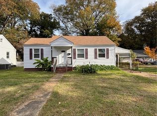 66 Cavalier Rd, Hampton, VA 23669