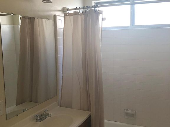 5th image of 21722 Roscoe Blvd APT 14