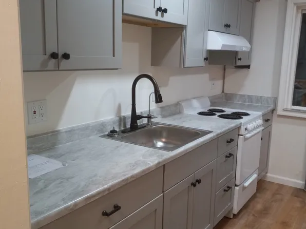 133 Roxie Rd Unit D, Fairbanks, AK 99709