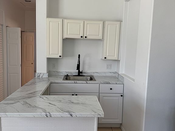 3rd image of 31200 Avenida Alvera #B