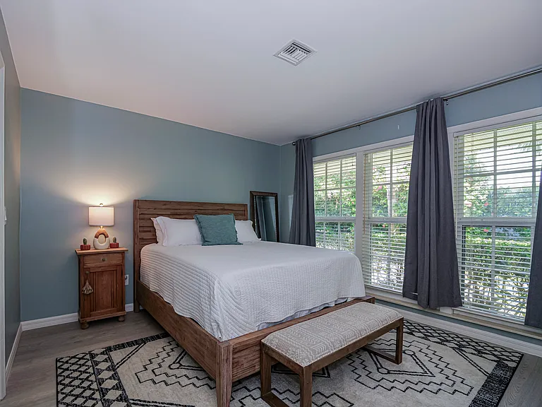 1405 Treasure Cove Ln — Photo 13