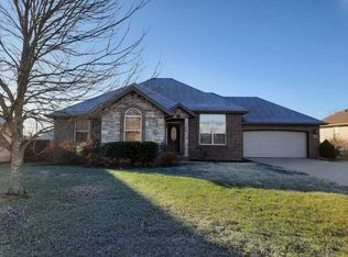 1950 E Eagle Rock Dr, Ozark, MO 65721