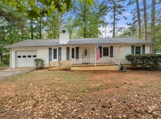 275 Seminole Cir, Suwanee, GA 30024