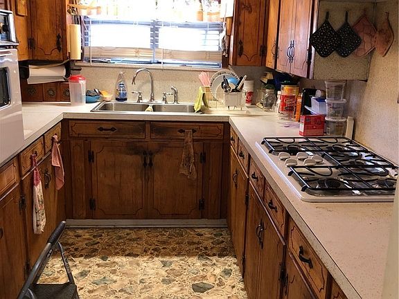 5th image of 194 McAteer Ln