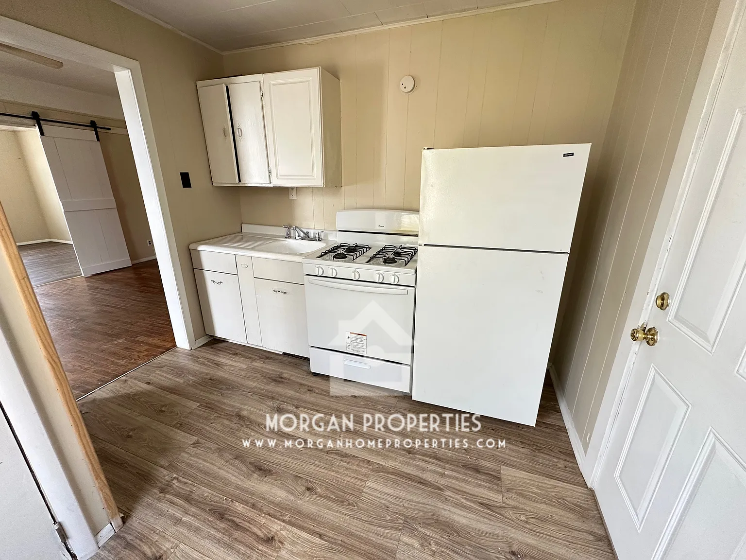 820 W Howard St Muncie - - — Photo 2
