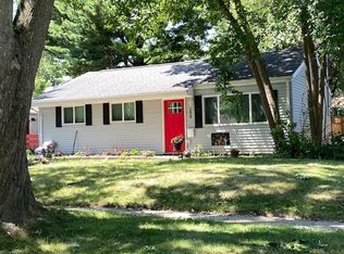 1429 Pine St, Iowa City, IA 52240