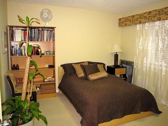 5th image of 2511 Walker Woods Ct NW